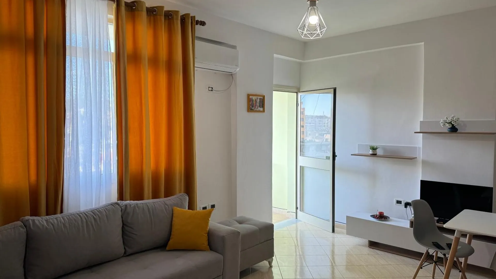 Laerti'S Apartament Vlore 0*,  Albania