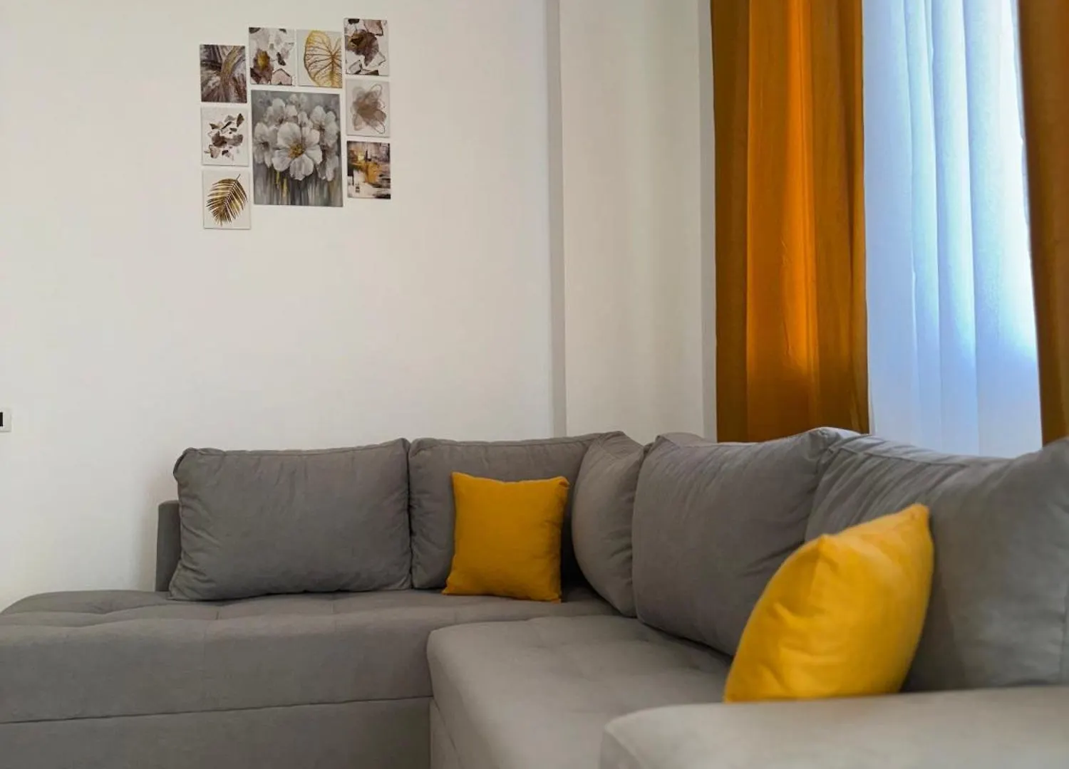 Laerti'S Apartament Vlore Apartment
